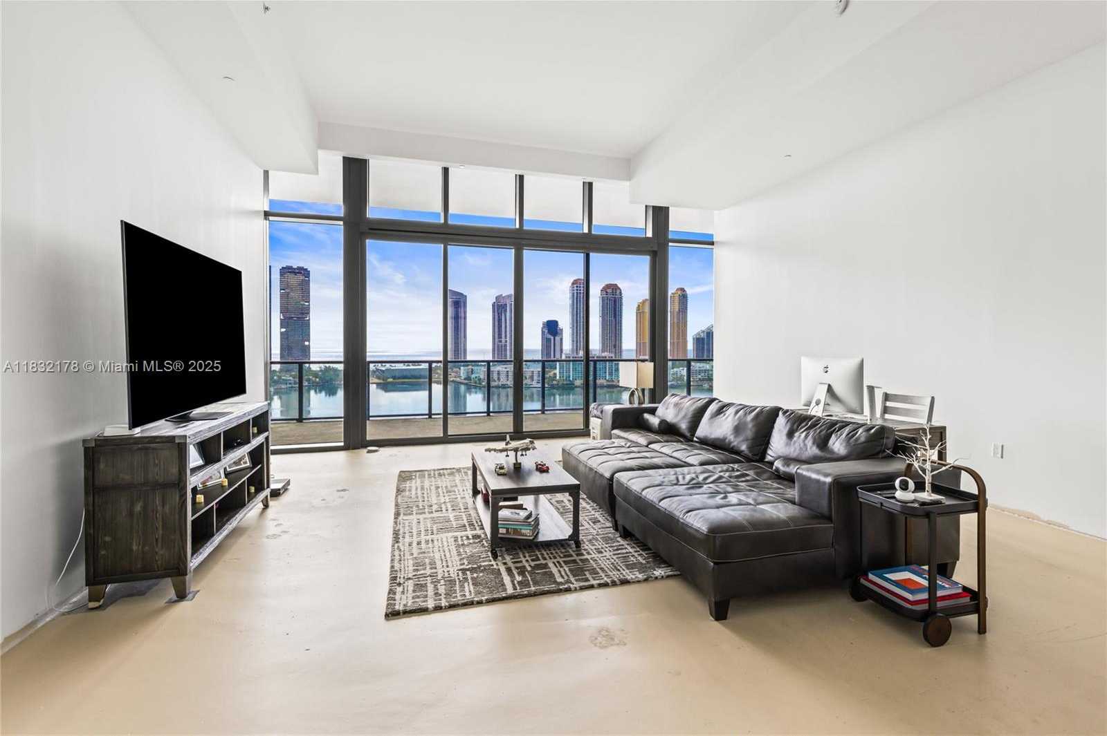 Small Image of 5500 ISLAND ESTATES DR #1506, Aventura Number 5