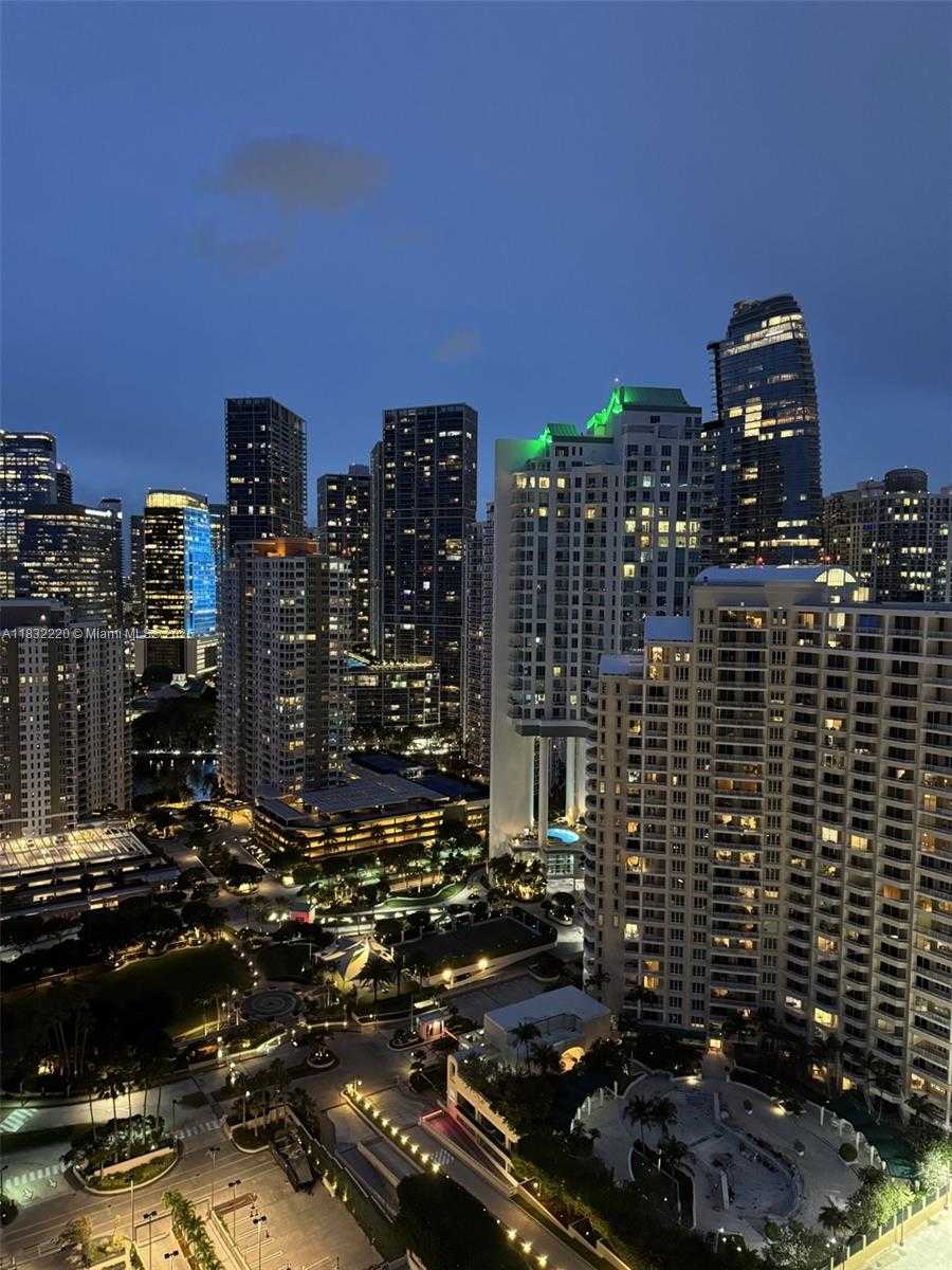 Small Image of 808 BRICKELL KEY DR #3208, Miami Number 3