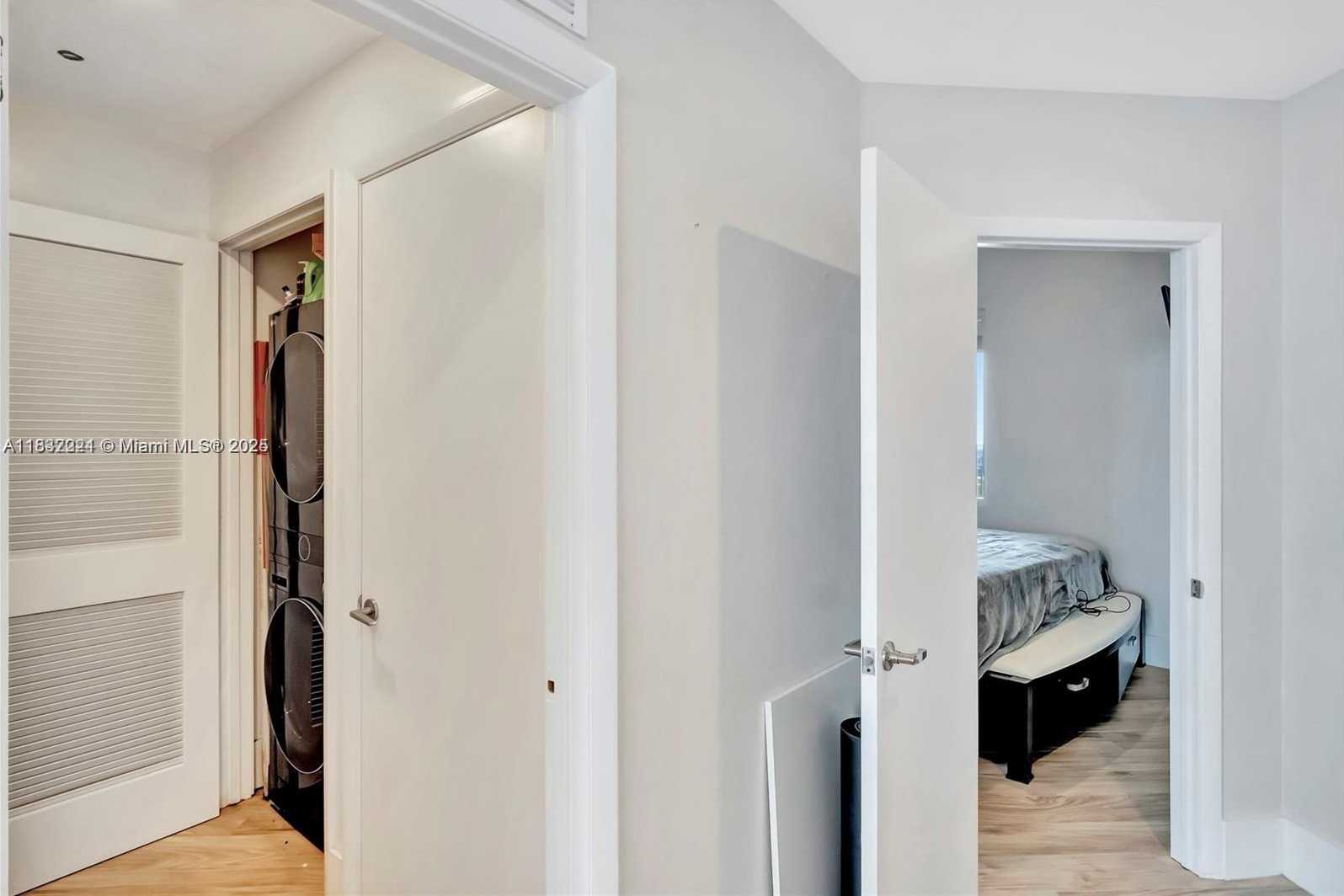 Small Image of 2020 NORTH BAYSHORE DR #3408, Miami Number 30