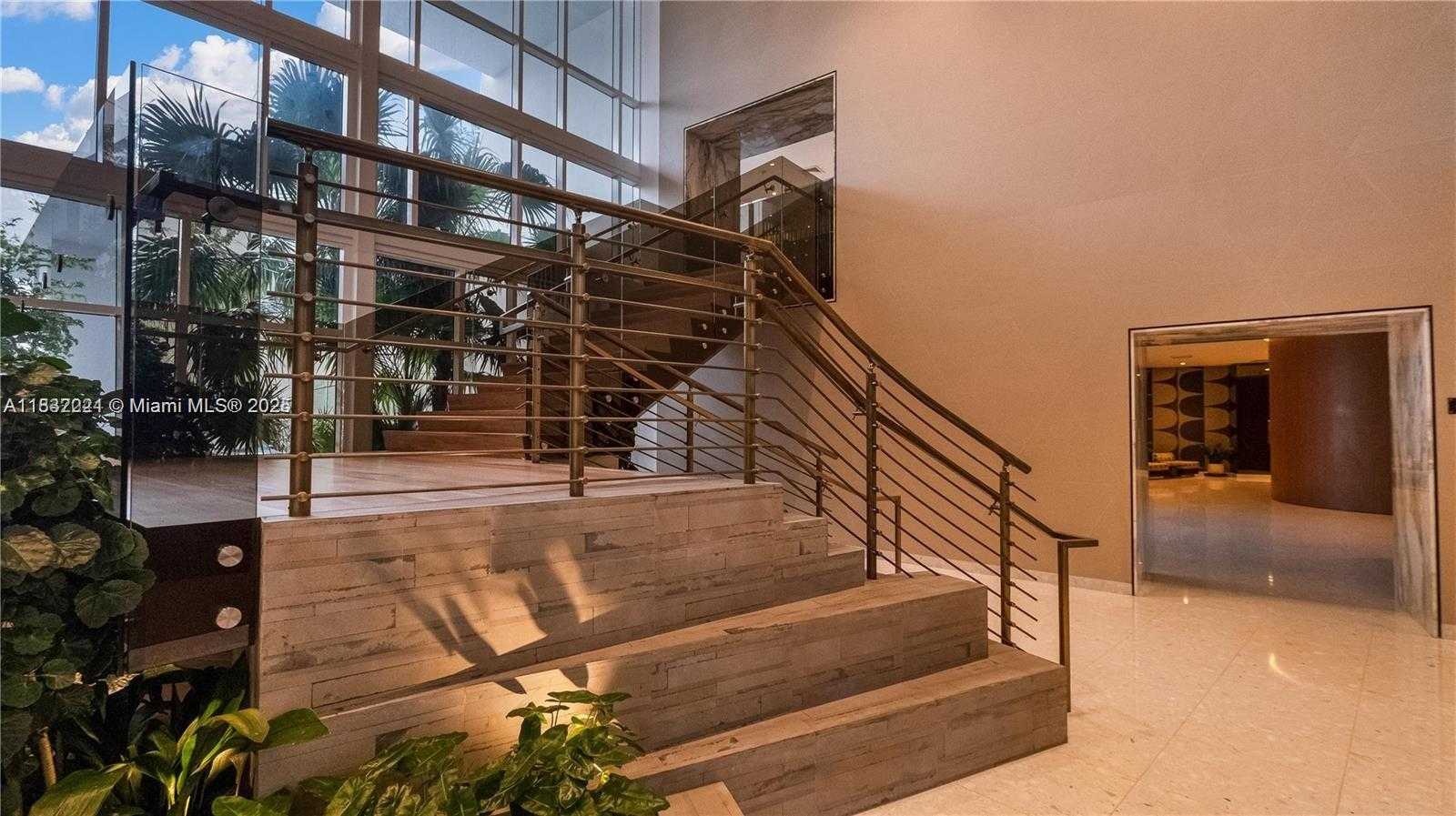 Small Image of 2020 NORTH BAYSHORE DR #3408, Miami Number 41