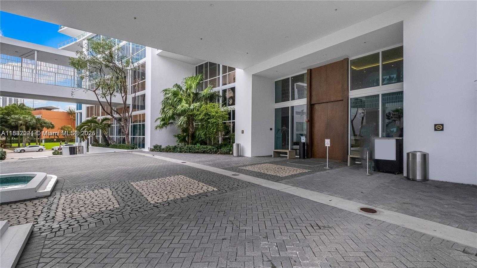 Small Image of 2020 NORTH BAYSHORE DR #3408, Miami Number 44