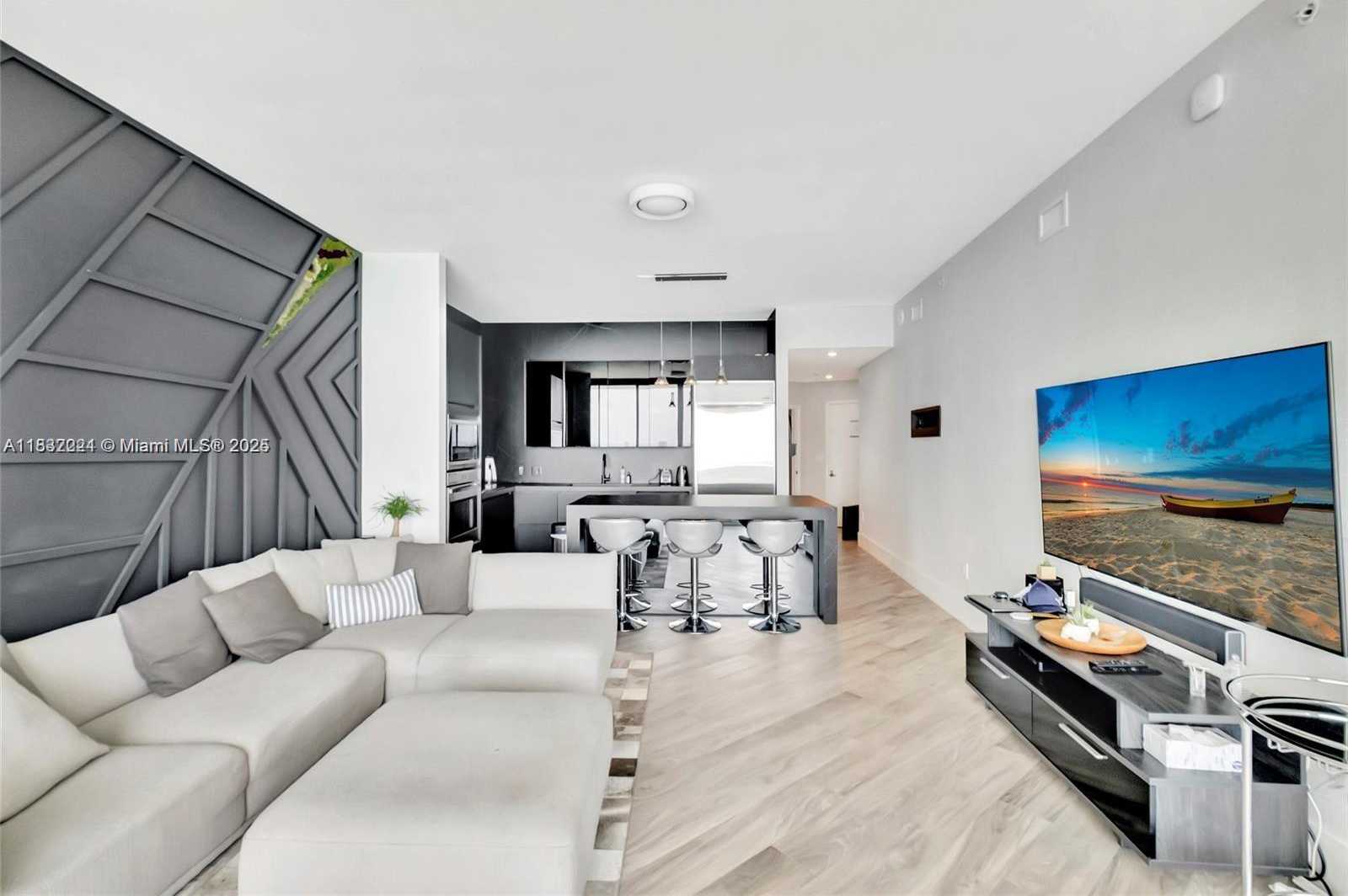 Small Image of 2020 NORTH BAYSHORE DR #3408, Miami Number 6