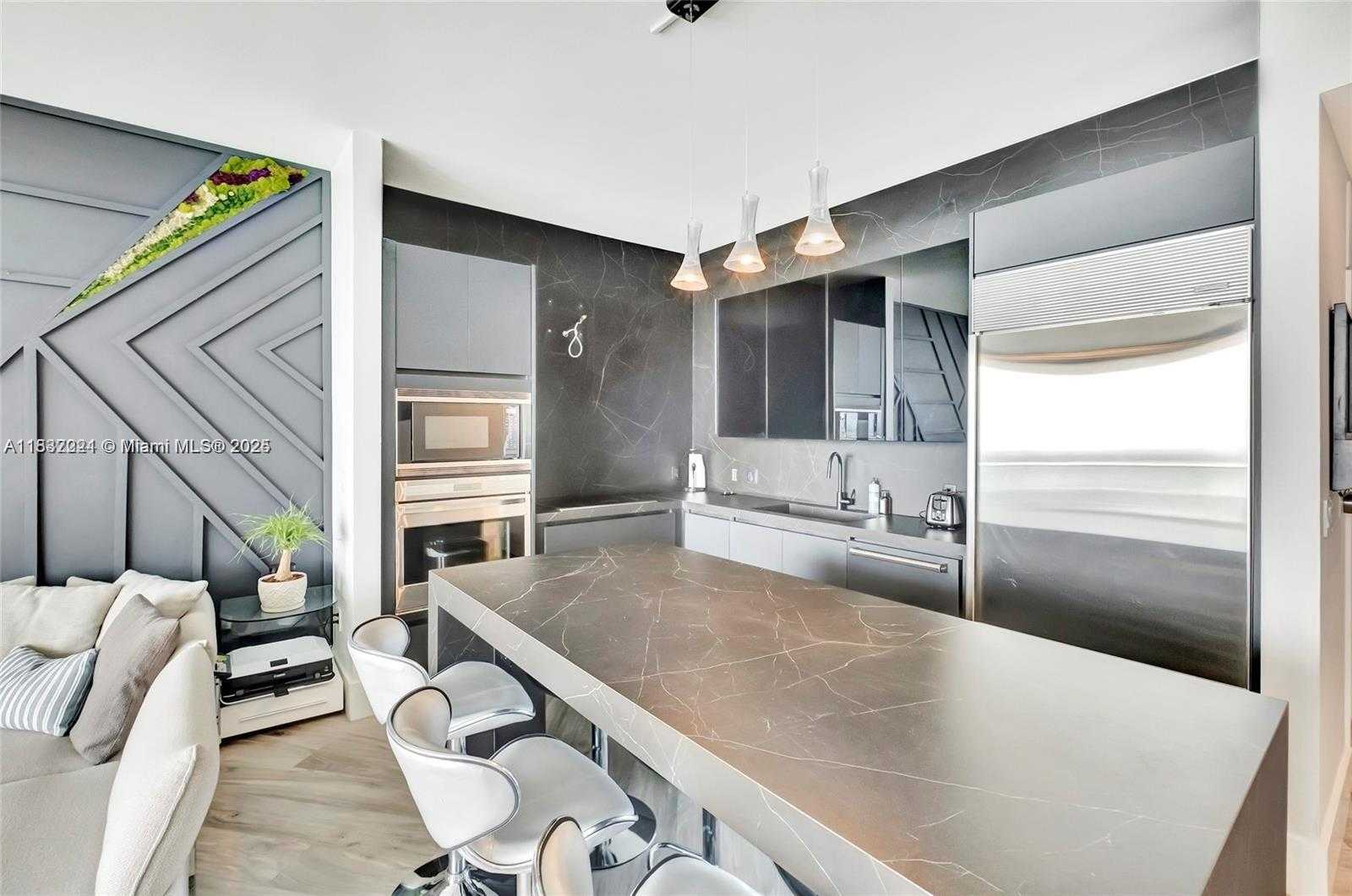 Small Image of 2020 NORTH BAYSHORE DR #3408, Miami Number 8