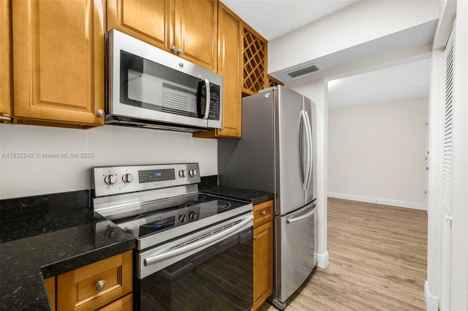 Small Image of 1205 MARIPOSA AVE #308, Coral Gables Number 18