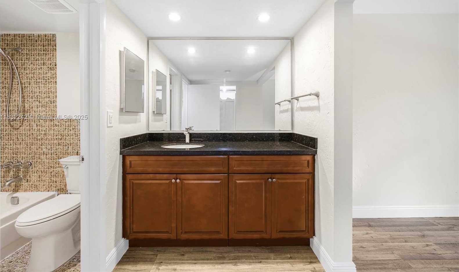 Small Image of 1205 MARIPOSA AVE #308, Coral Gables Number 21