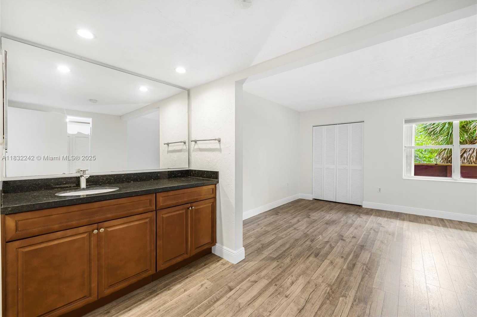Small Image of 1205 MARIPOSA AVE #308, Coral Gables Number 22