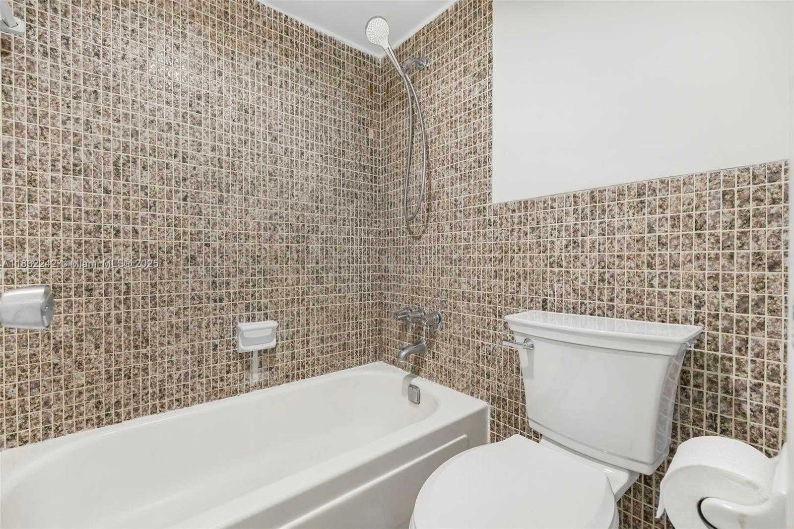 Small Image of 1205 MARIPOSA AVE #308, Coral Gables Number 25
