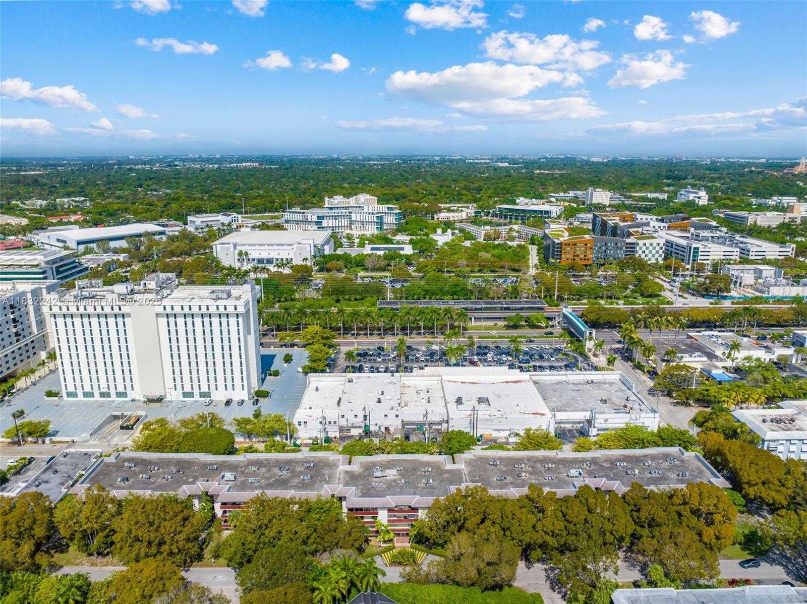 Small Image of 1205 MARIPOSA AVE #308, Coral Gables Number 42