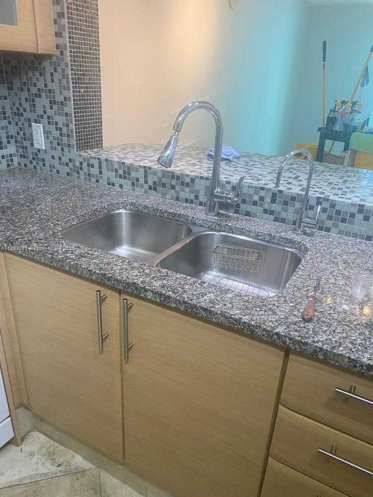 Small Image of 2101 BRICKELL AVE #903, Miami Number 12