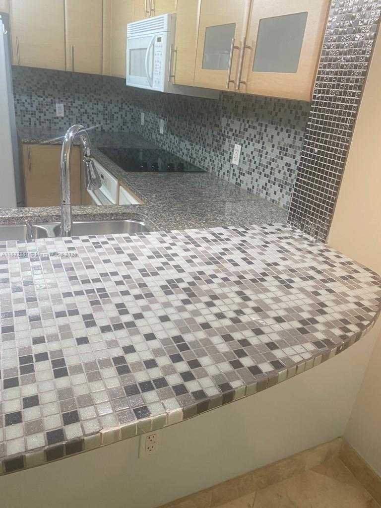 Small Image of 2101 BRICKELL AVE #903, Miami Number 8