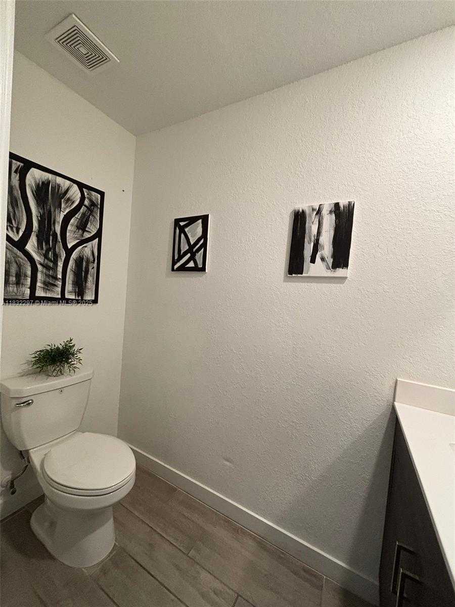 Small Image of 830 SOUTH EAST 19TH ST, Homestead Number 12