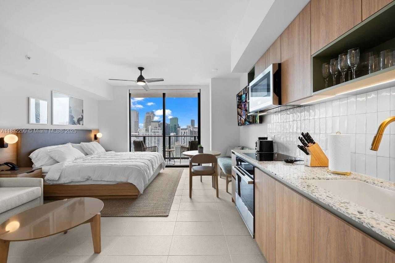 Small Image of 159 NORTH EAST 6TH ST #3512, Miami Number 4
