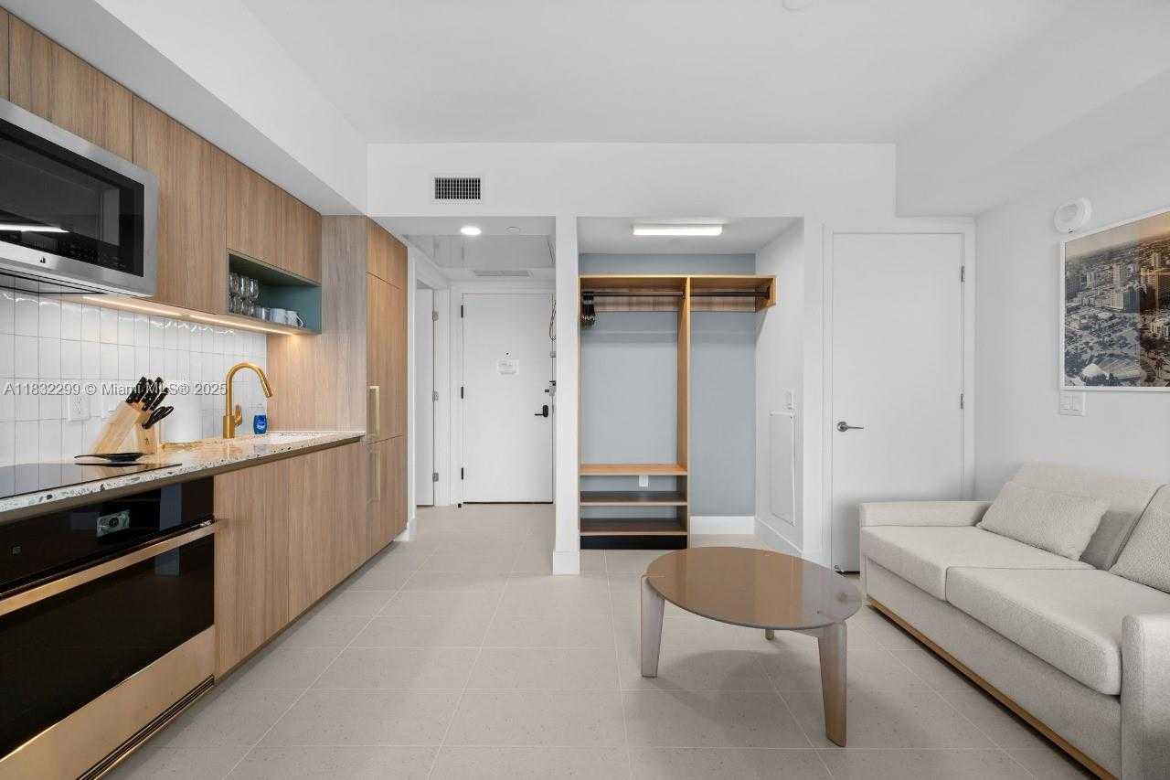 Small Image of 159 NORTH EAST 6TH ST #3512, Miami Number 5