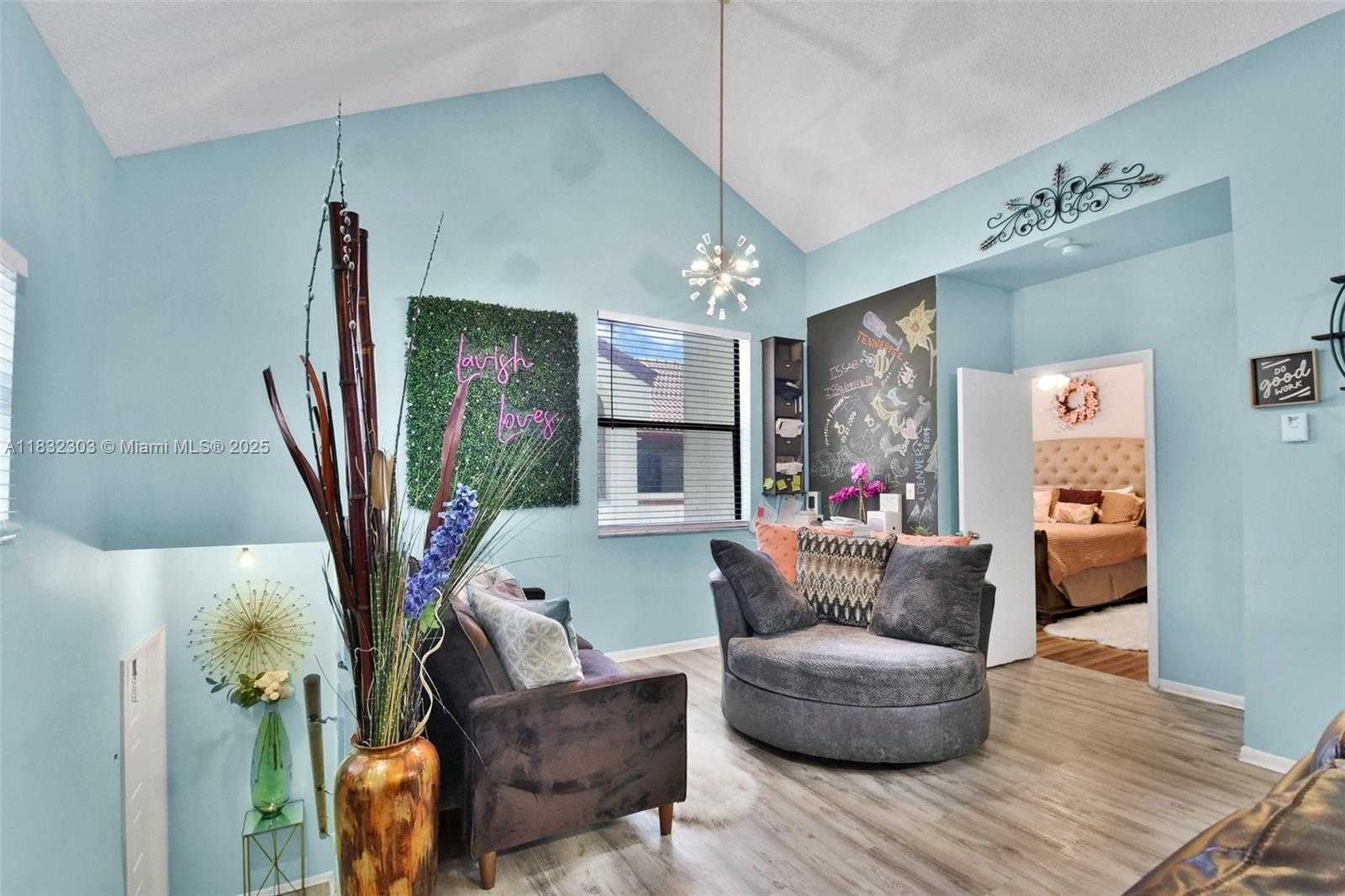 Small Image of 1419 AVON LN #216, North Lauderdale Number 11