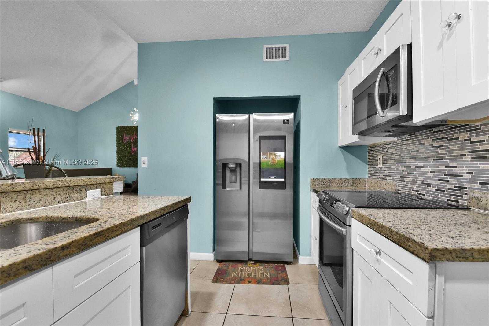 Small Image of 1419 AVON LN #216, North Lauderdale Number 22