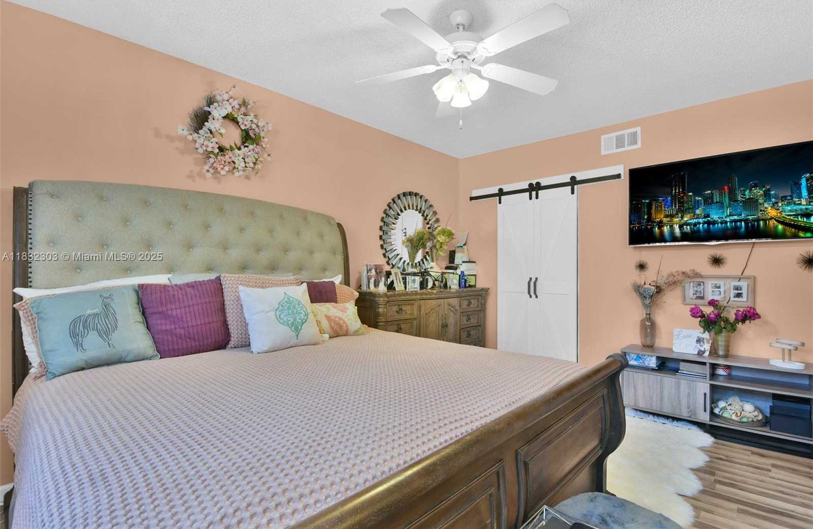 Small Image of 1419 AVON LN #216, North Lauderdale Number 27