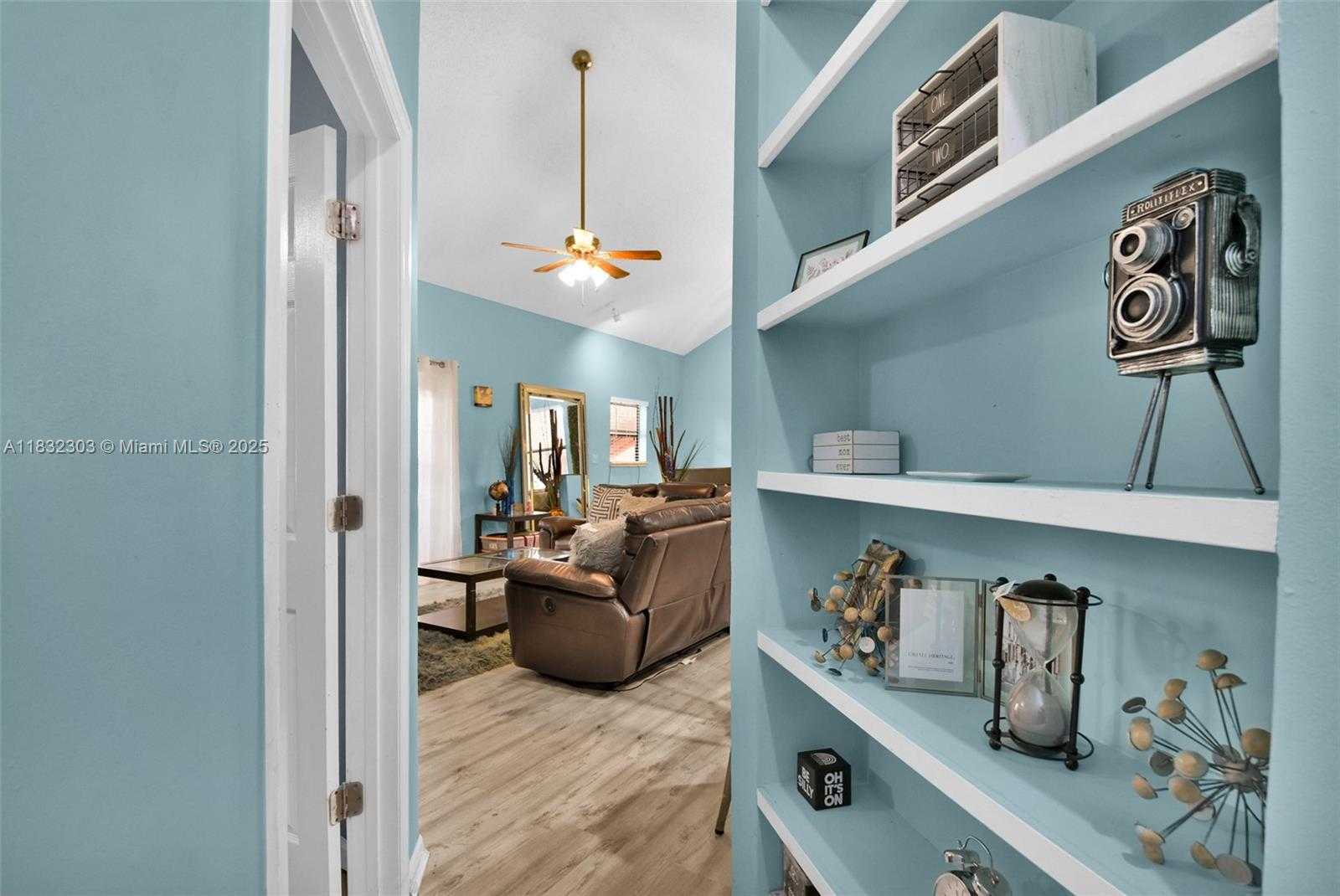 Small Image of 1419 AVON LN #216, North Lauderdale Number 30