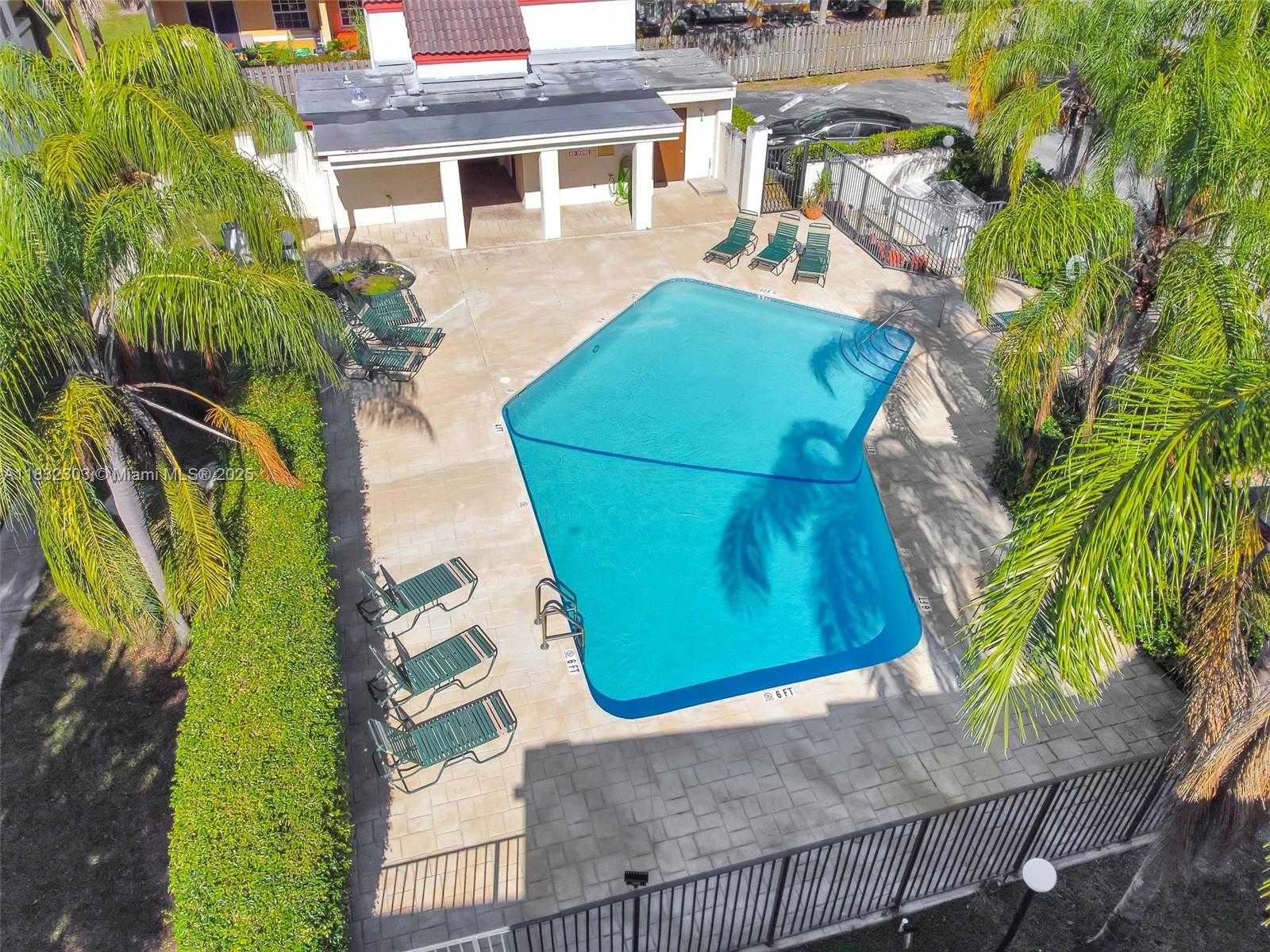 Small Image of 1419 AVON LN #216, North Lauderdale Number 35