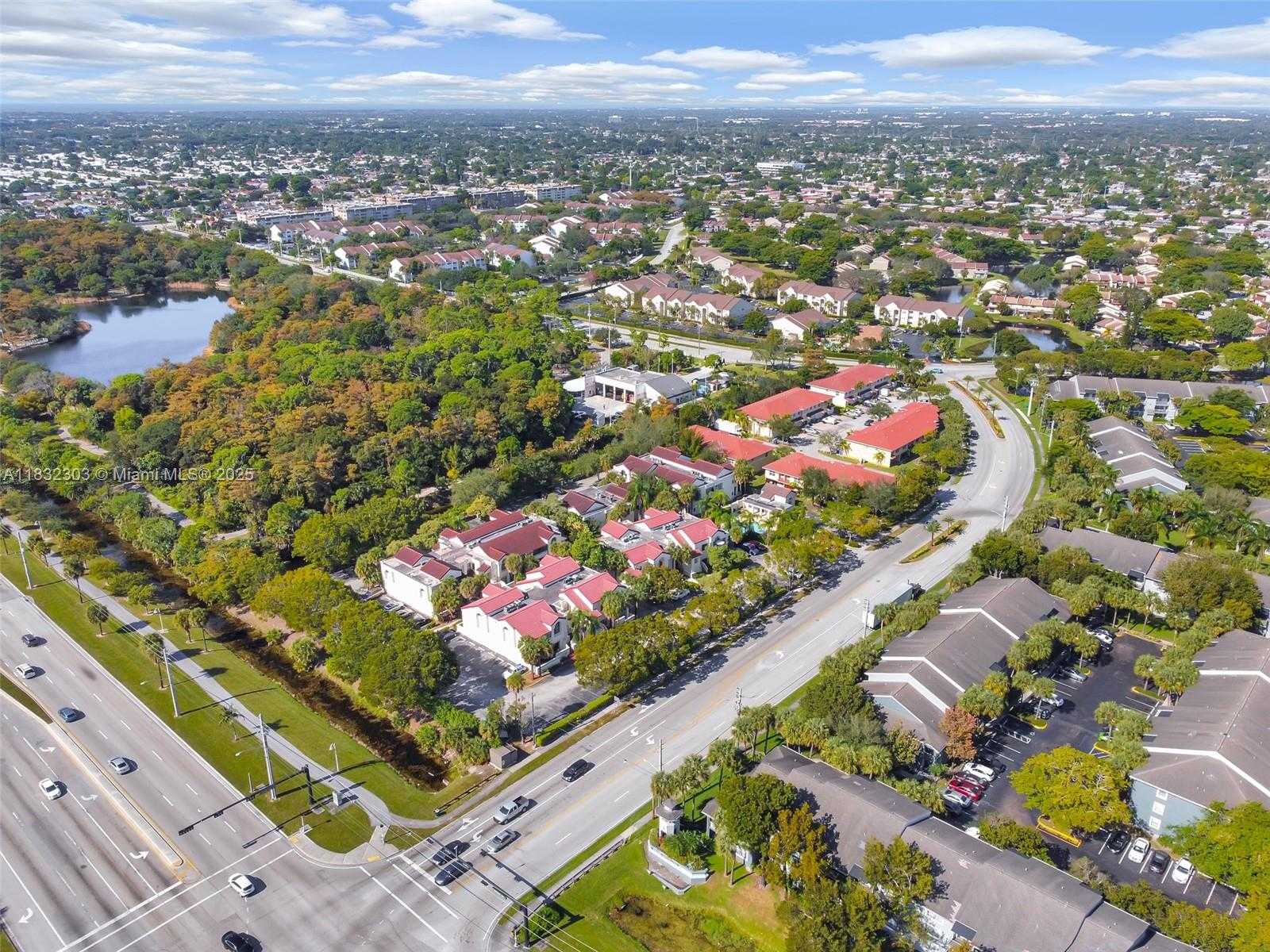 Small Image of 1419 AVON LN #216, North Lauderdale Number 38