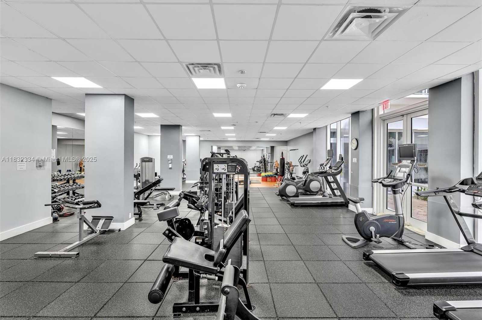 Small Image of 2030 SOUTH OCEAN DR #414, Hallandale Beach Number 25