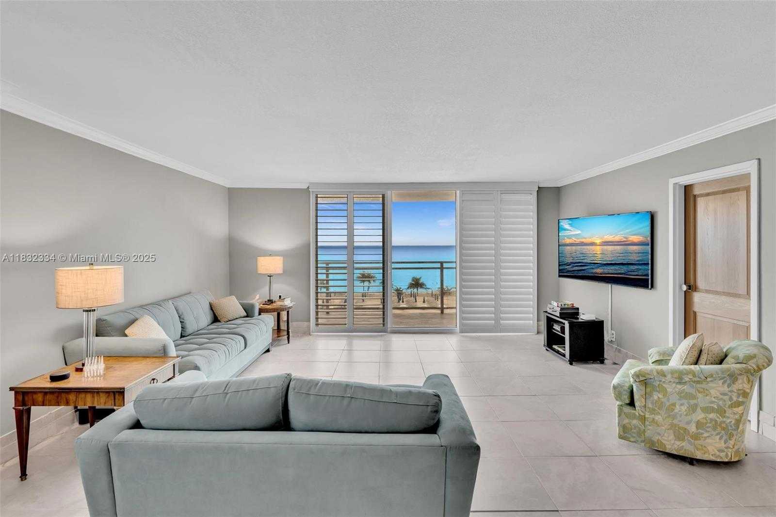 Small Image of 2030 SOUTH OCEAN DR #414, Hallandale Beach Number 3