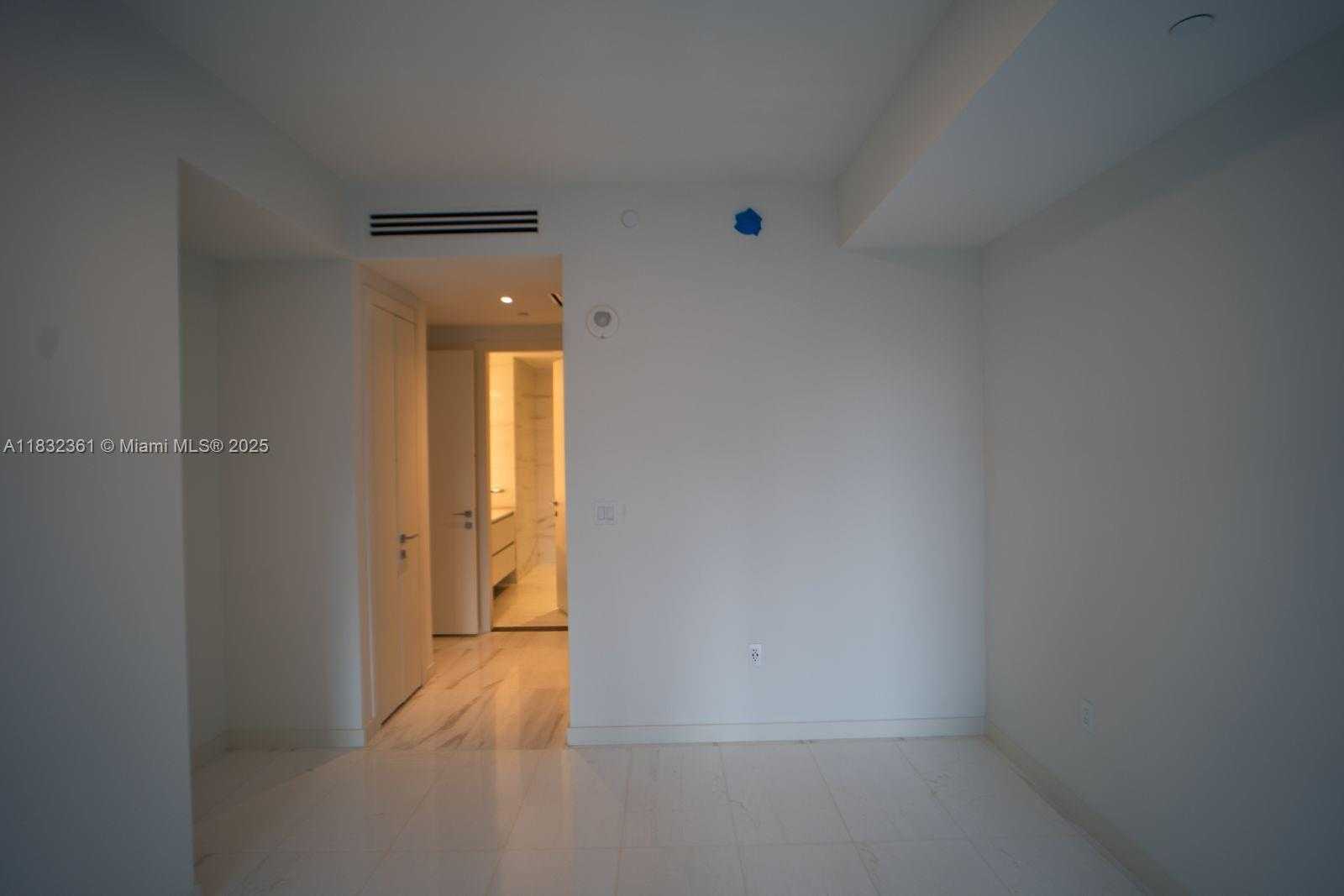 Small Image of 300 BISCAYNE BLVD WAY #3009, Miami Number 26