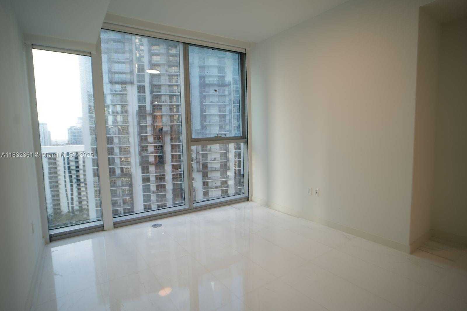 Small Image of 300 BISCAYNE BLVD WAY #3009, Miami Number 30