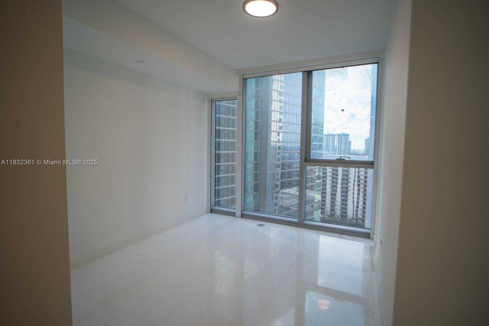 Small Image of 300 BISCAYNE BLVD WAY #3009, Miami Number 31