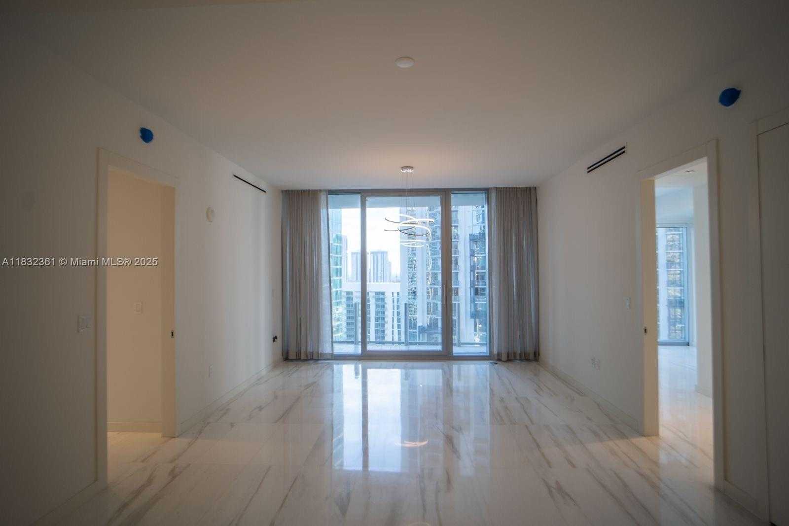 Small Image of 300 BISCAYNE BLVD WAY #3009, Miami Number 7