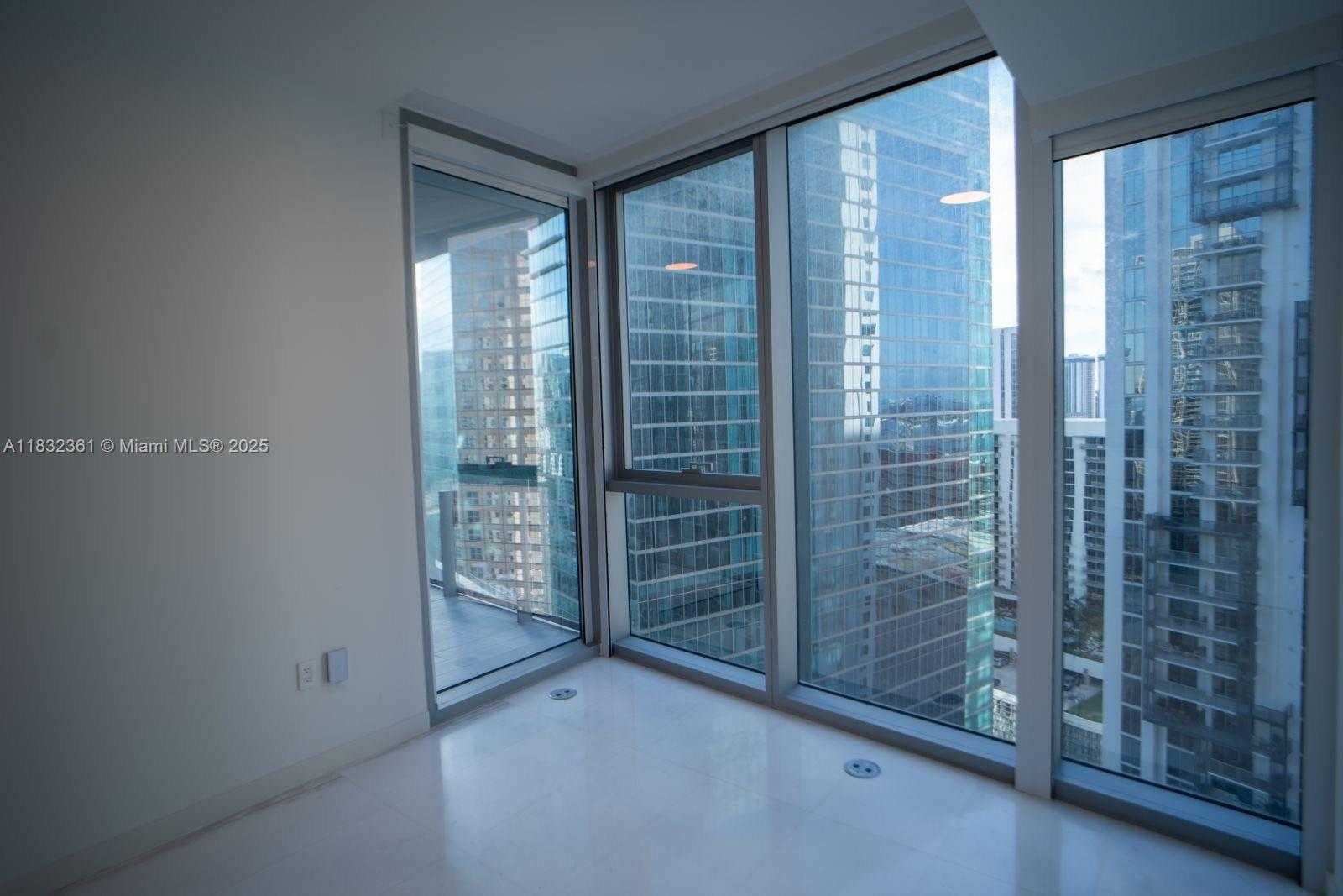 Small Image of 300 BISCAYNE BLVD WAY #3009, Miami Number 9