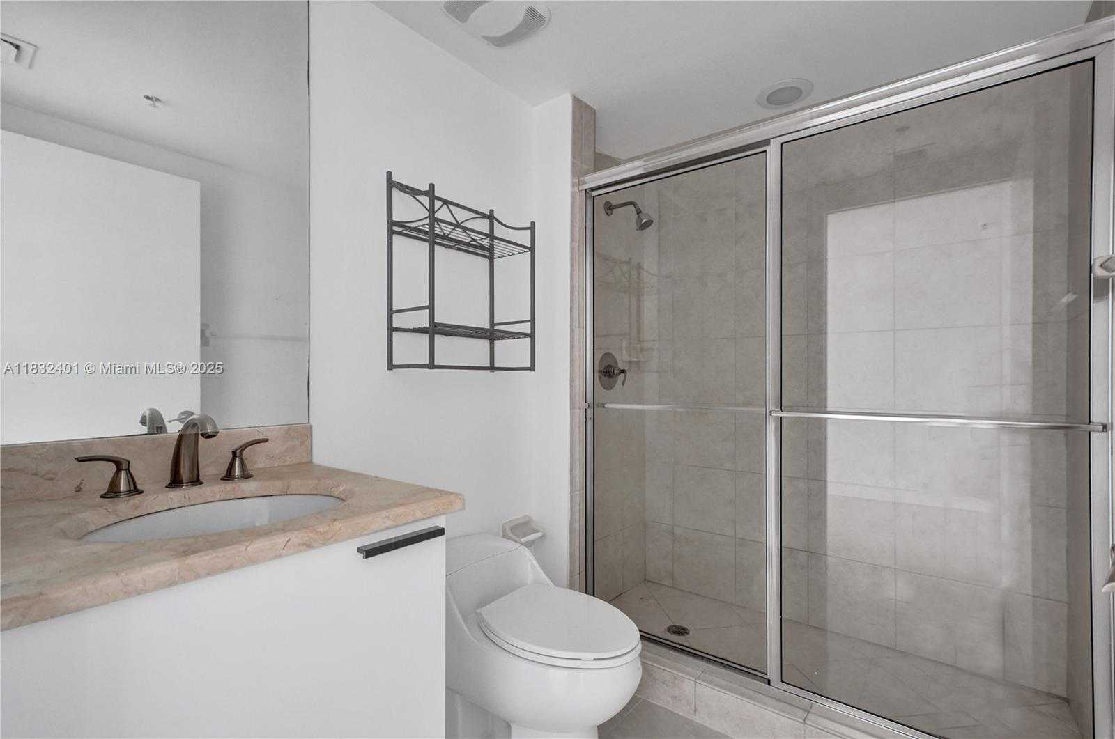 Small Image of 14951 ROYAL OAKS LN #806, North Miami Number 18