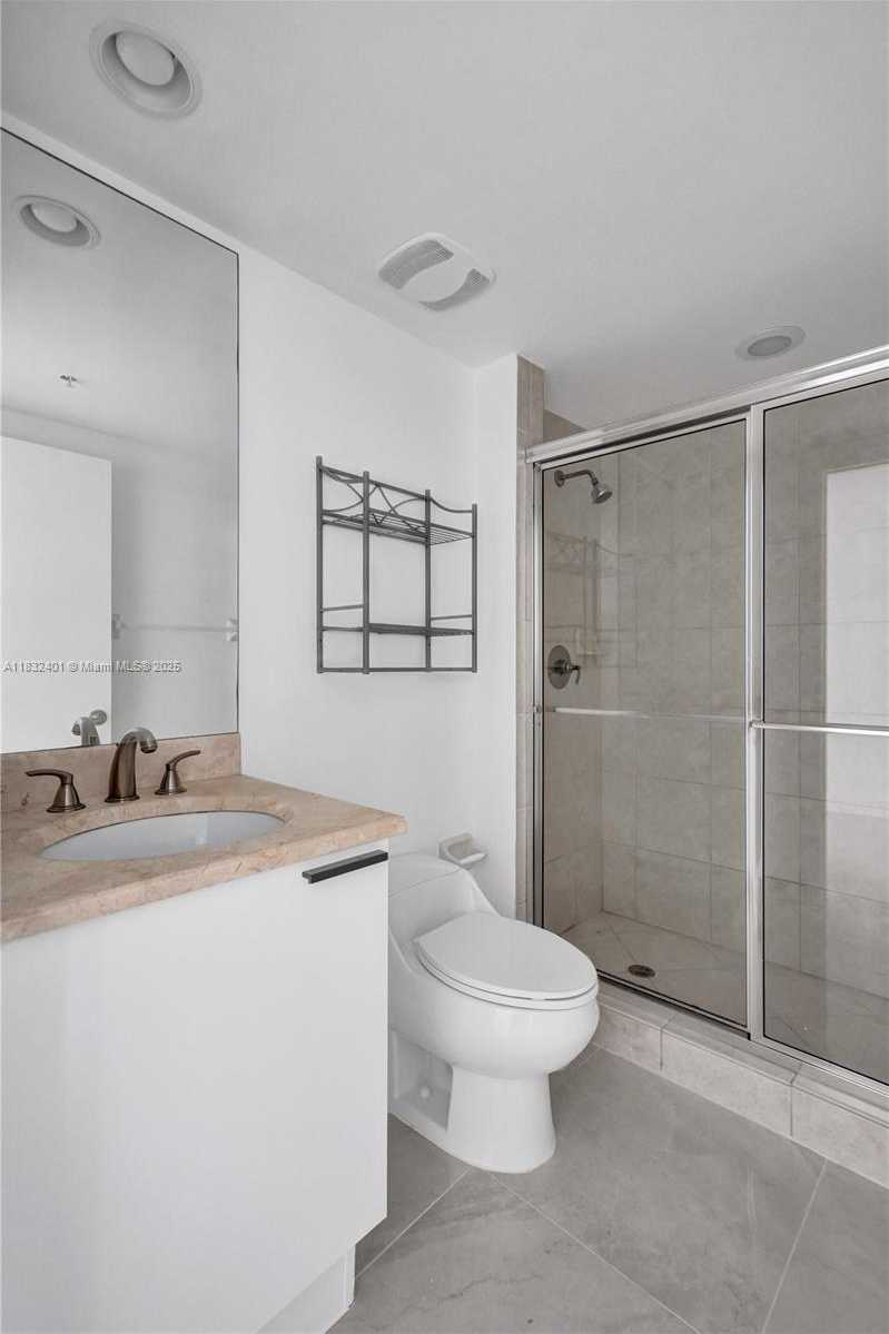 Small Image of 14951 ROYAL OAKS LN #806, North Miami Number 19