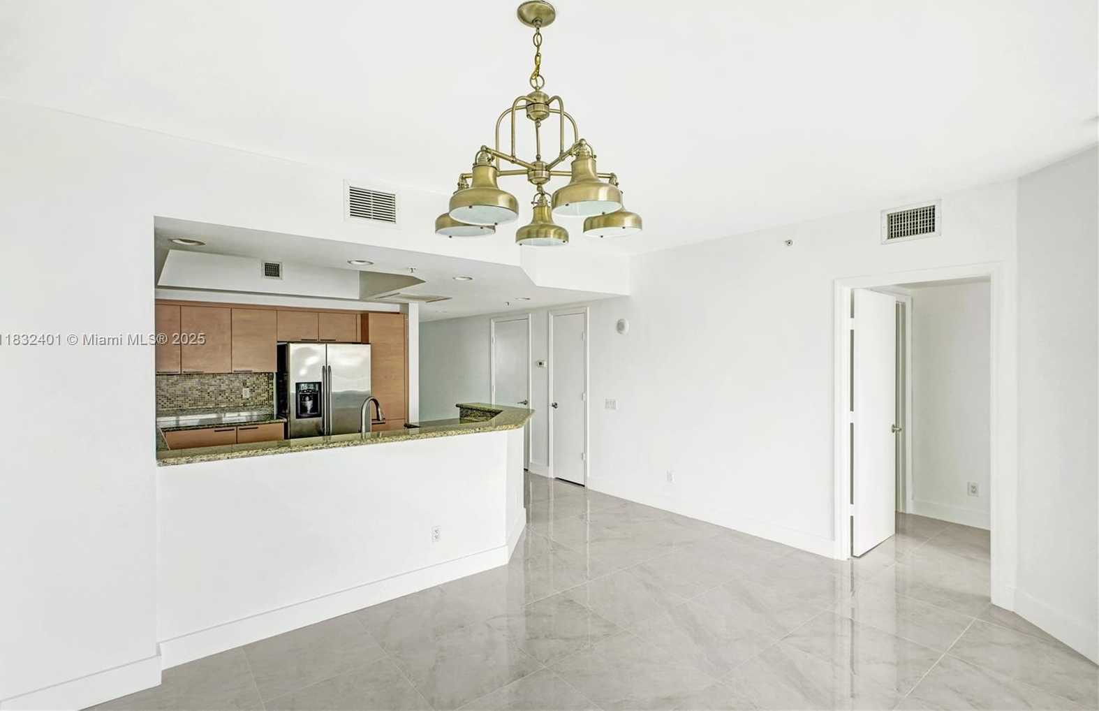 Small Image of 14951 ROYAL OAKS LN #806, North Miami Number 7
