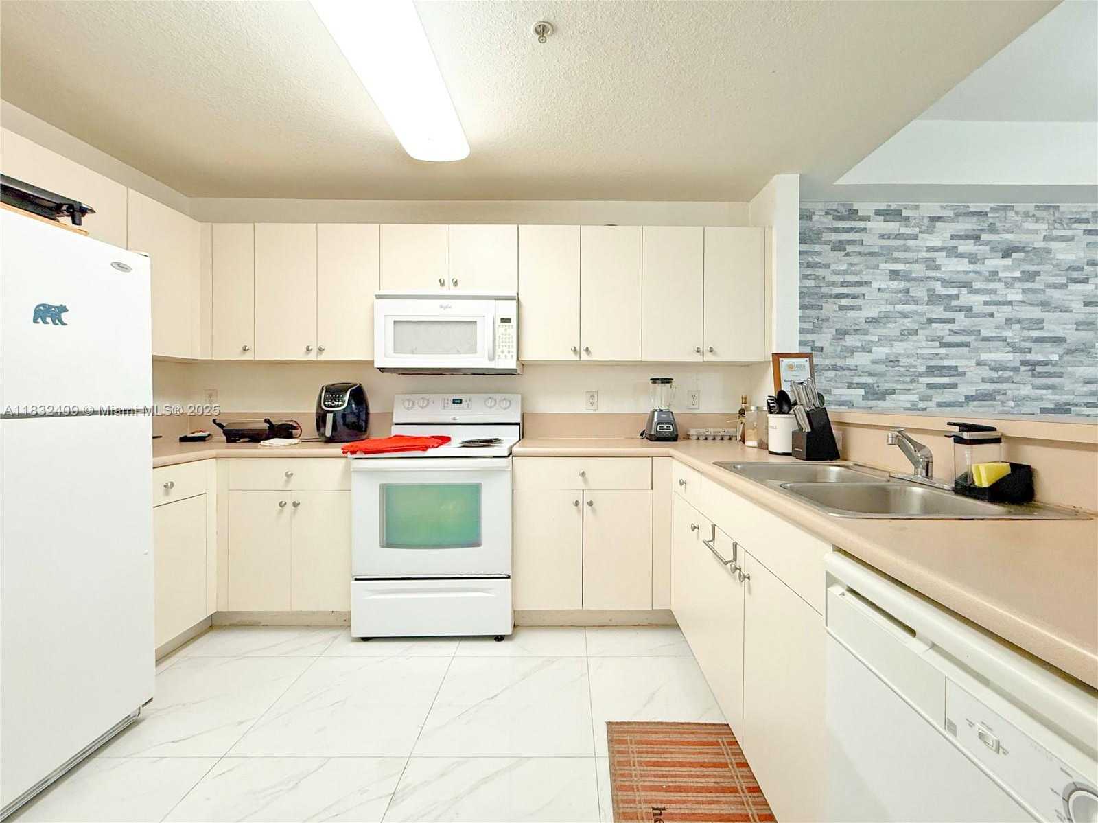 Small Image of 11202 NORTH WEST 83RD ST #112, Doral Number 12