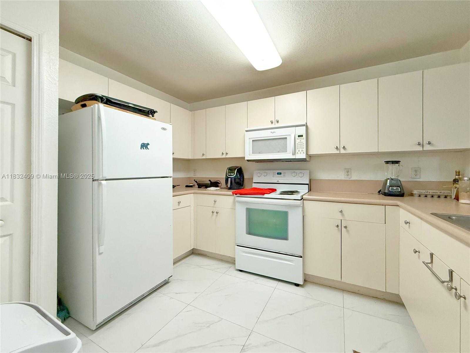 Small Image of 11202 NORTH WEST 83RD ST #112, Doral Number 14