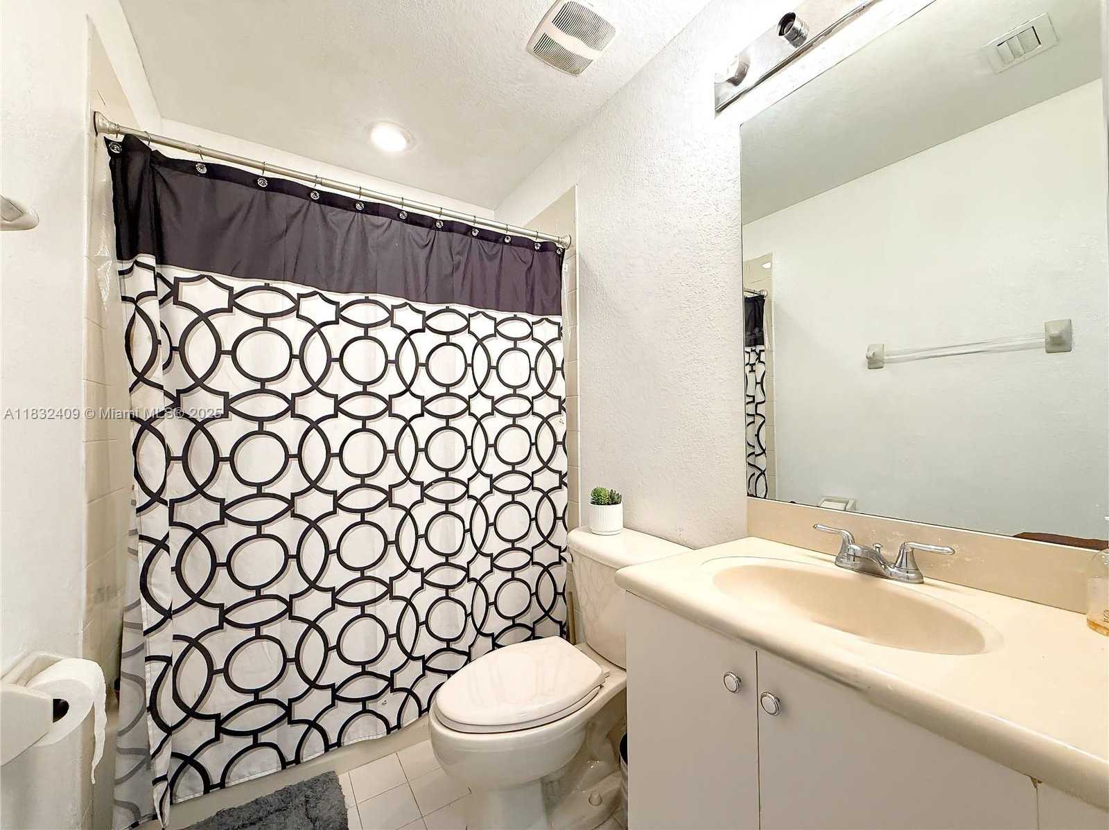 Small Image of 11202 NORTH WEST 83RD ST #112, Doral Number 17