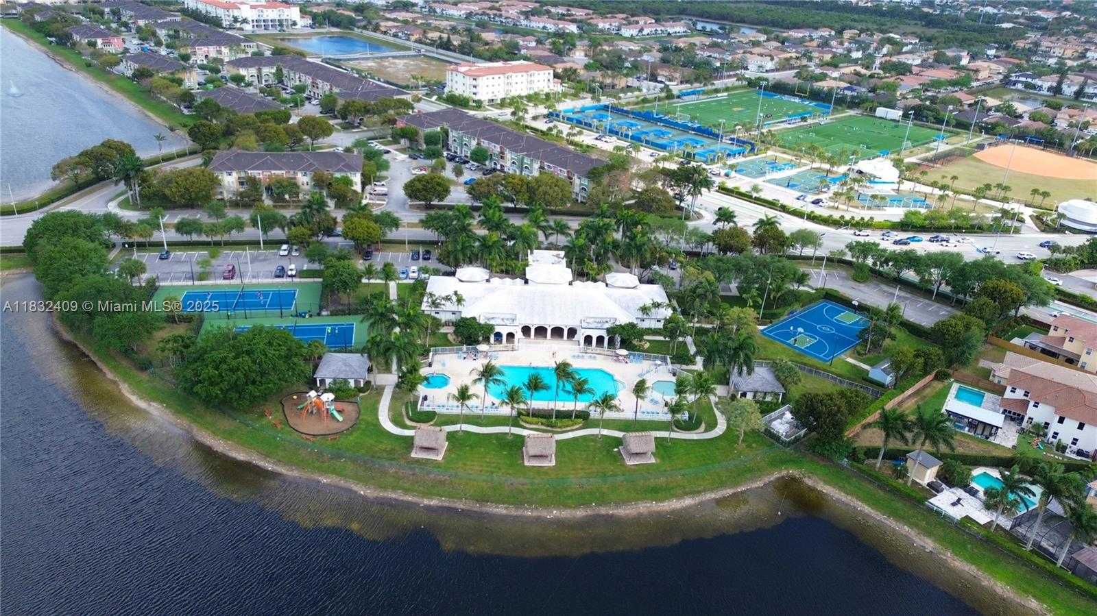 Small Image of 11202 NORTH WEST 83RD ST #112, Doral Number 31