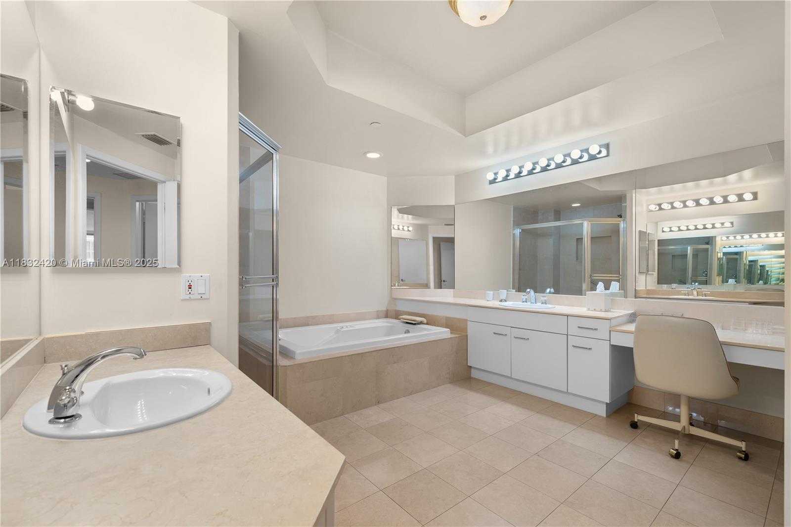 Small Image of 21150 NORTH EAST 38TH AVENUE #1202, Aventura Number 24