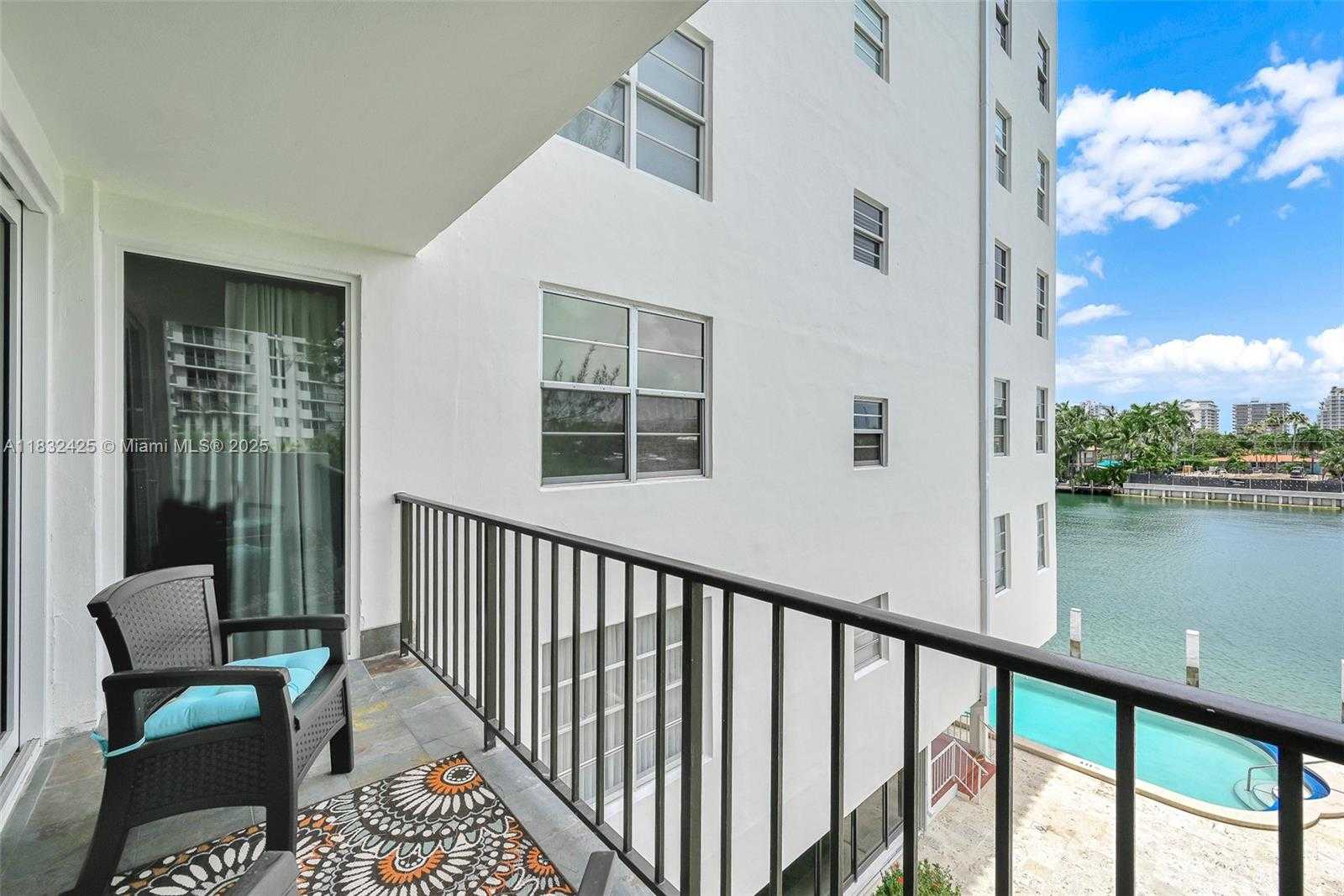 Small Image of 9341 EAST BAY HARBOR DR #3D, Bay Harbor Islands Number 17