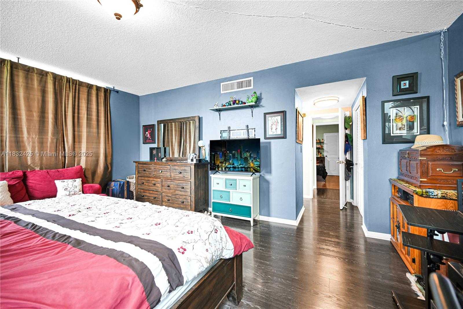 Small Image of 9341 EAST BAY HARBOR DR #3D, Bay Harbor Islands Number 22