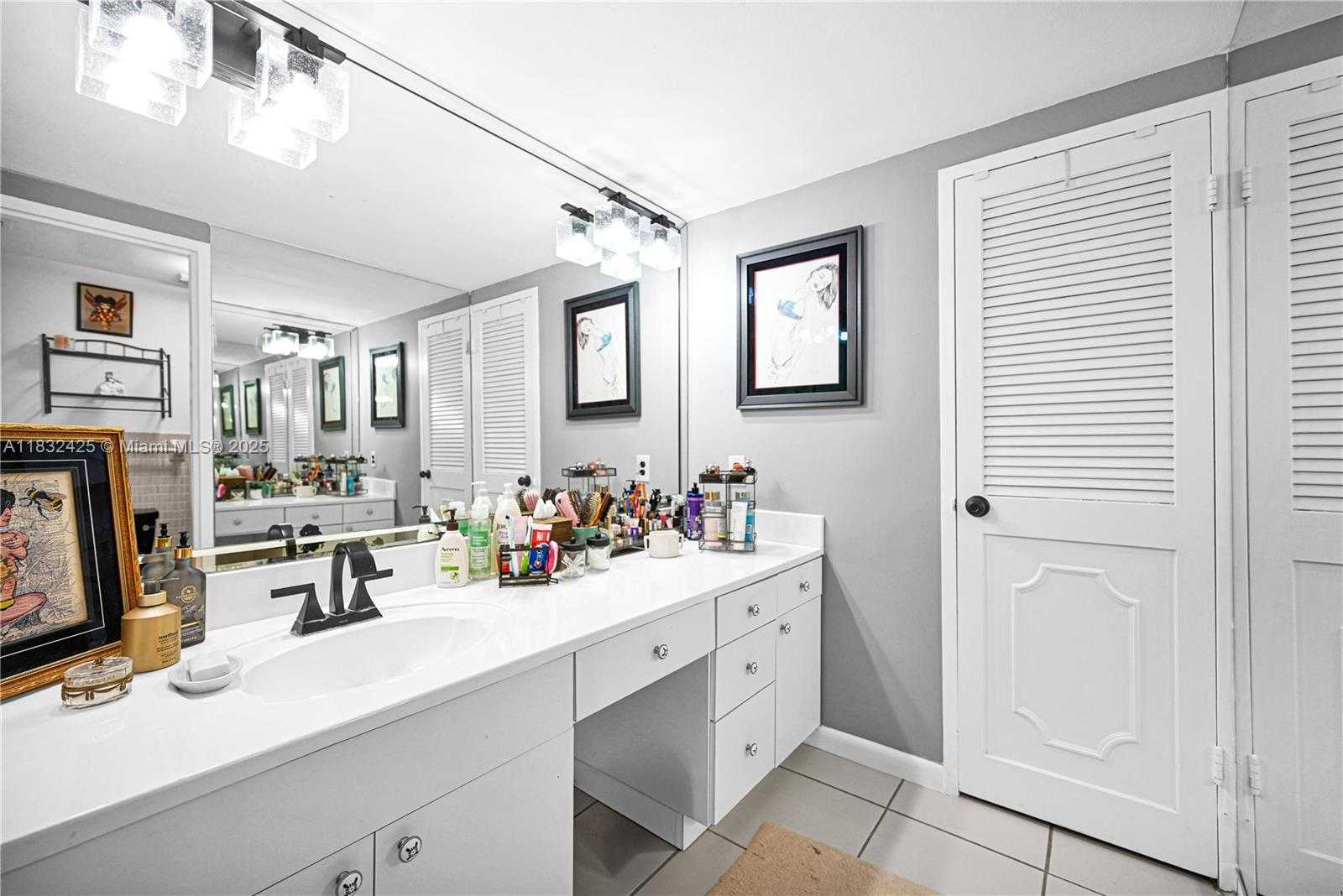 Small Image of 9341 EAST BAY HARBOR DR #3D, Bay Harbor Islands Number 24