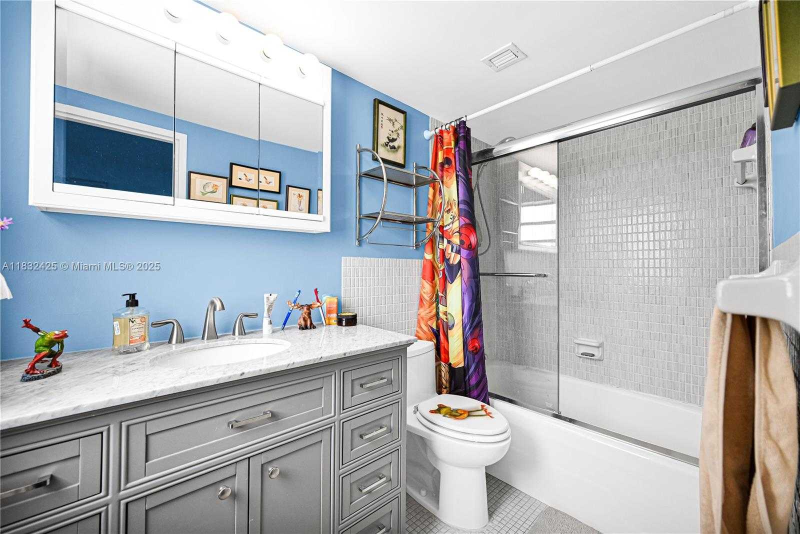 Small Image of 9341 EAST BAY HARBOR DR #3D, Bay Harbor Islands Number 32