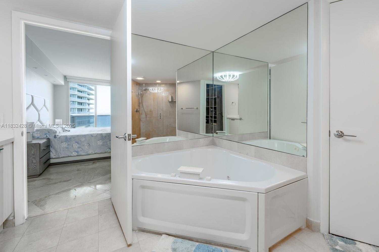 Small Image of 18911 COLLINS AVE #2002, Sunny Isles Beach Number 37