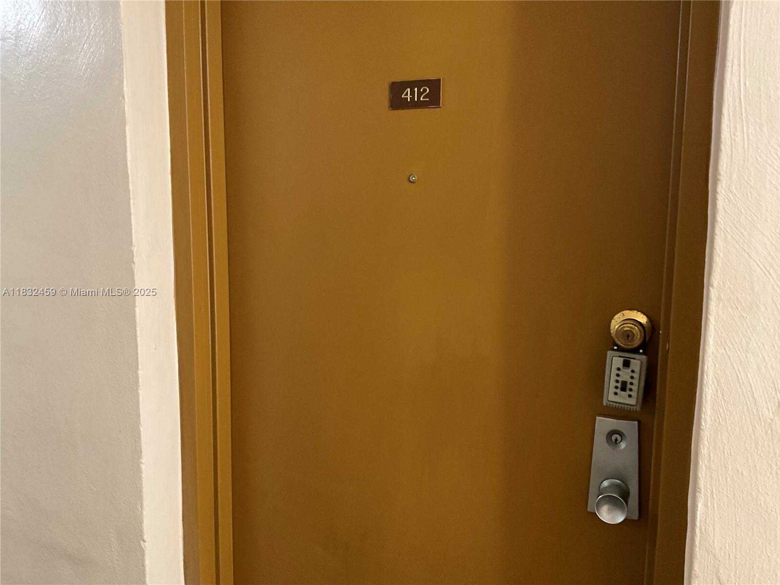 Small Image of 14201 NORTH KENDALL DR #412D, Miami Number 3