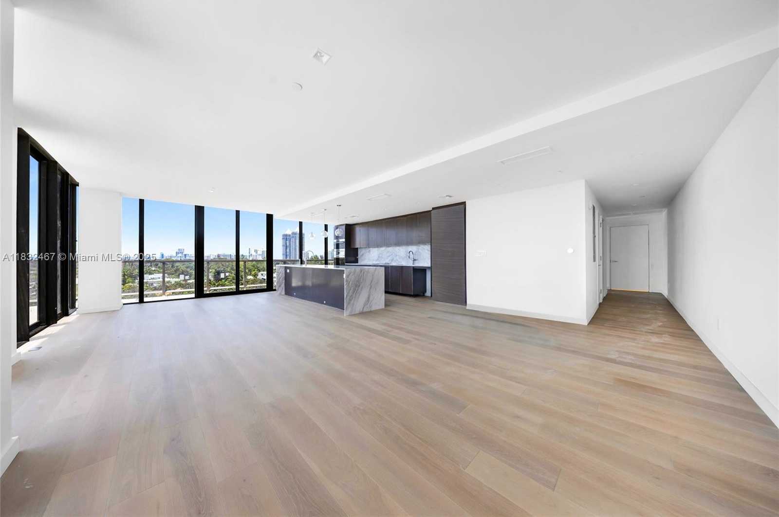 Small Image of 340 WEST 42 ST #508, Miami Beach Number 2