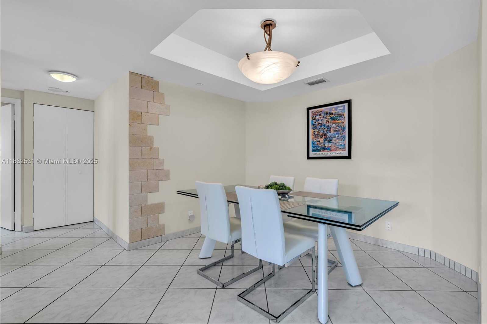 Small Image of 3640 YACHT CLUB DR #203, Aventura Number 15