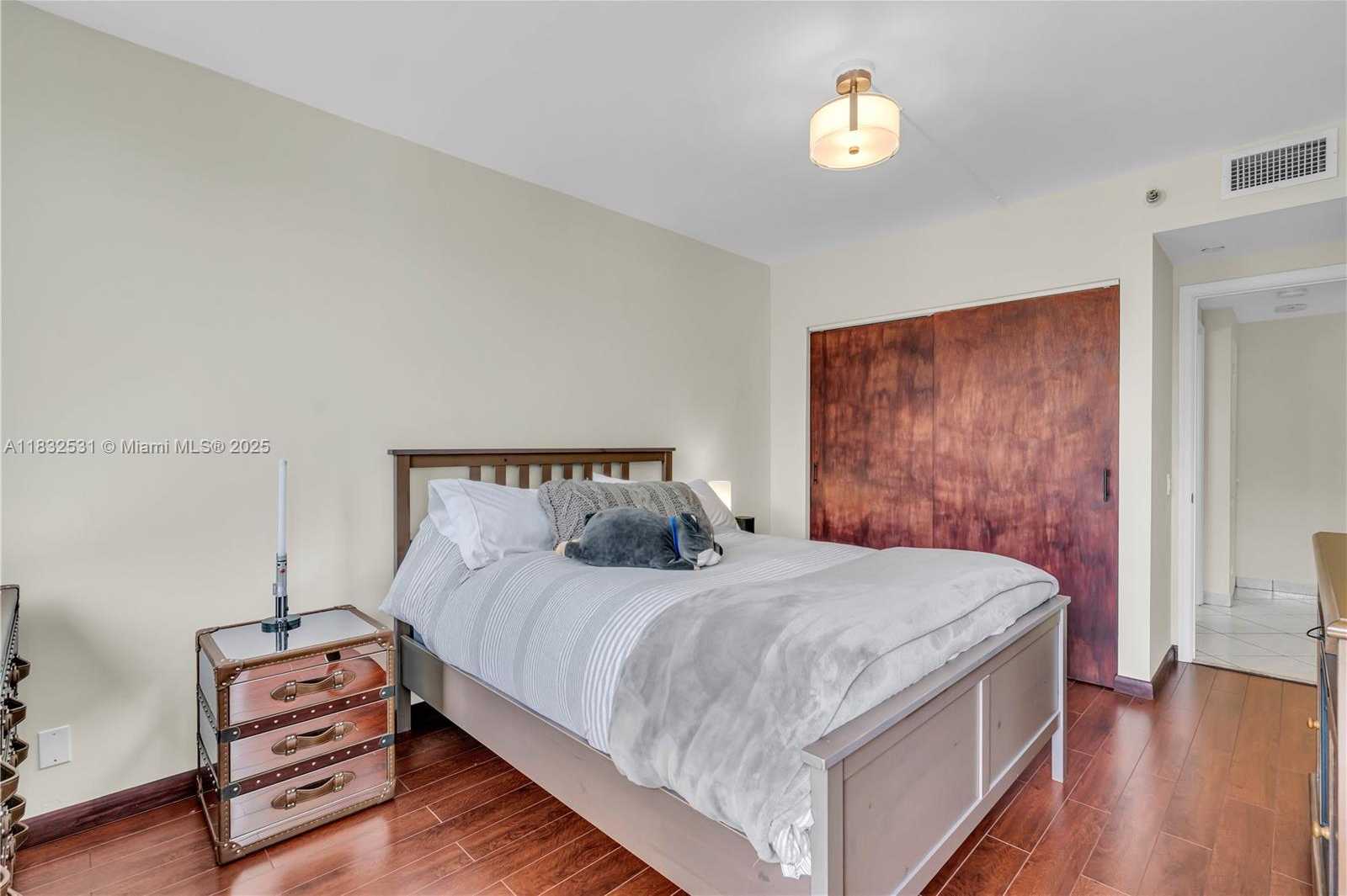 Small Image of 3640 YACHT CLUB DR #203, Aventura Number 22