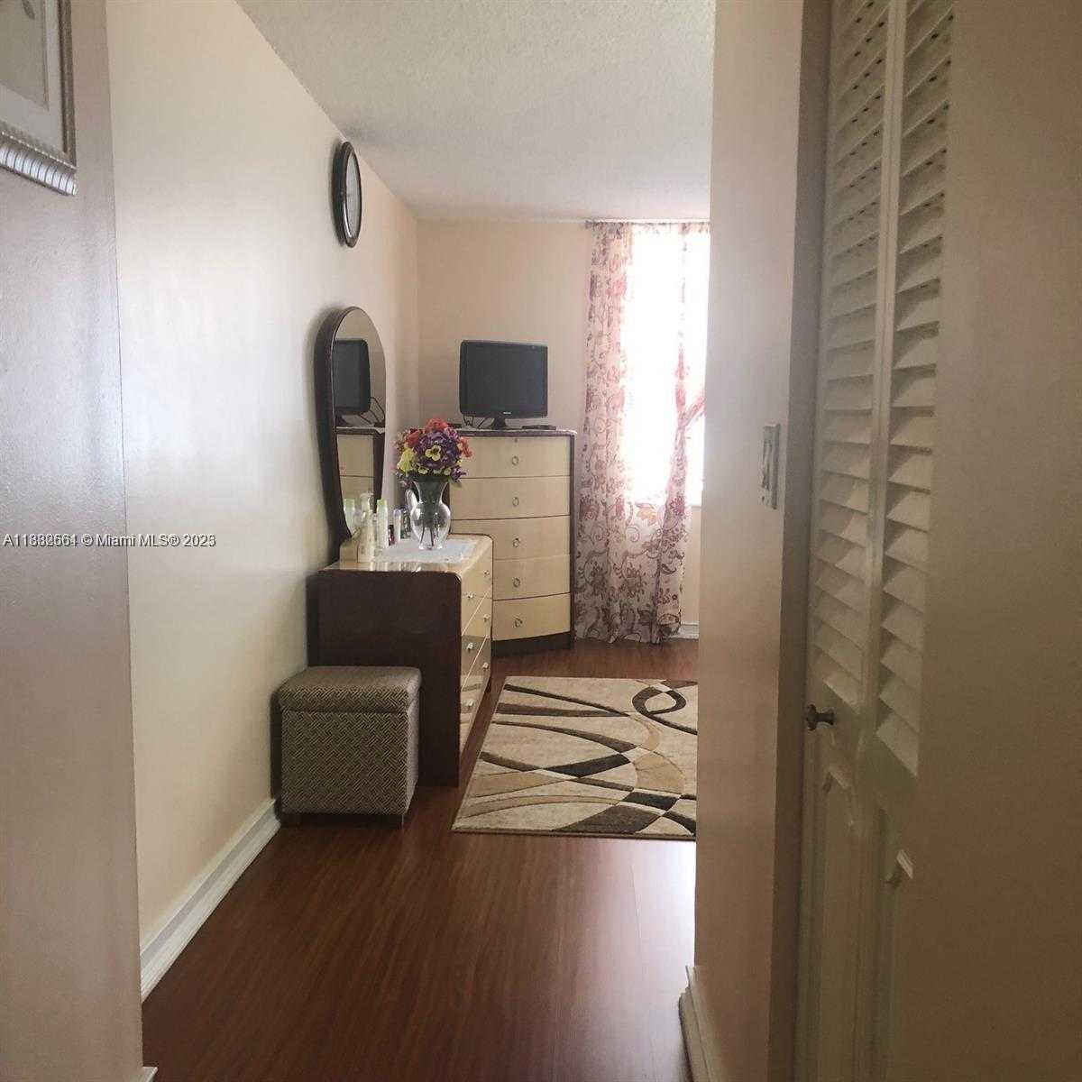Small Image of 1865 SOUTH OCEAN DR #5H, Hallandale Beach Number 2