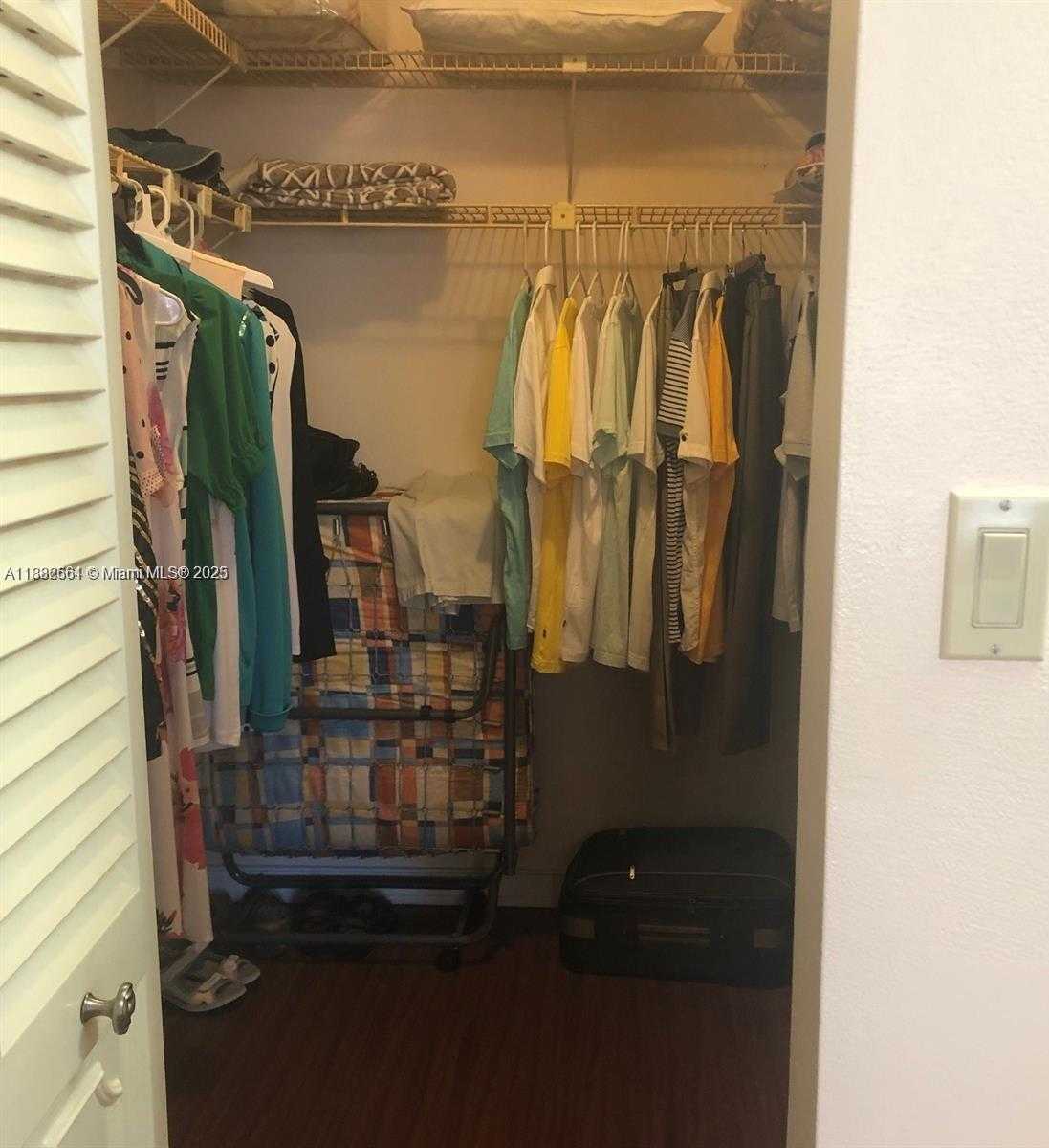Small Image of 1865 SOUTH OCEAN DR #5H, Hallandale Beach Number 3