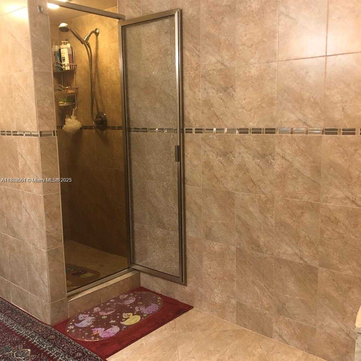 Small Image of 1865 SOUTH OCEAN DR #5H, Hallandale Beach Number 4